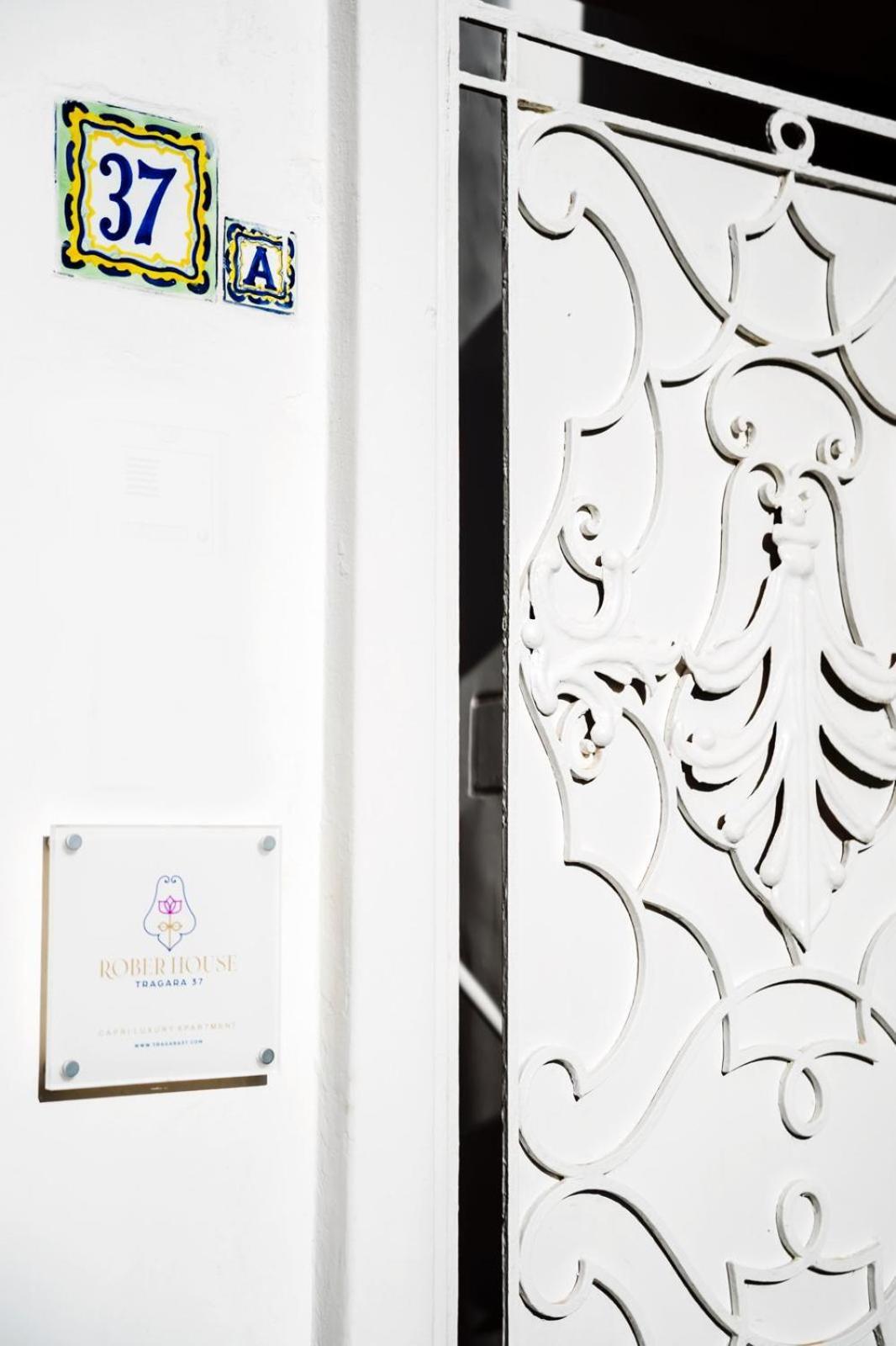 Roberhouse Tragara 37 Apartment Capri Exterior foto